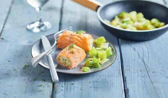 2 paupiettes de saumon aux poissons, aux poireaux