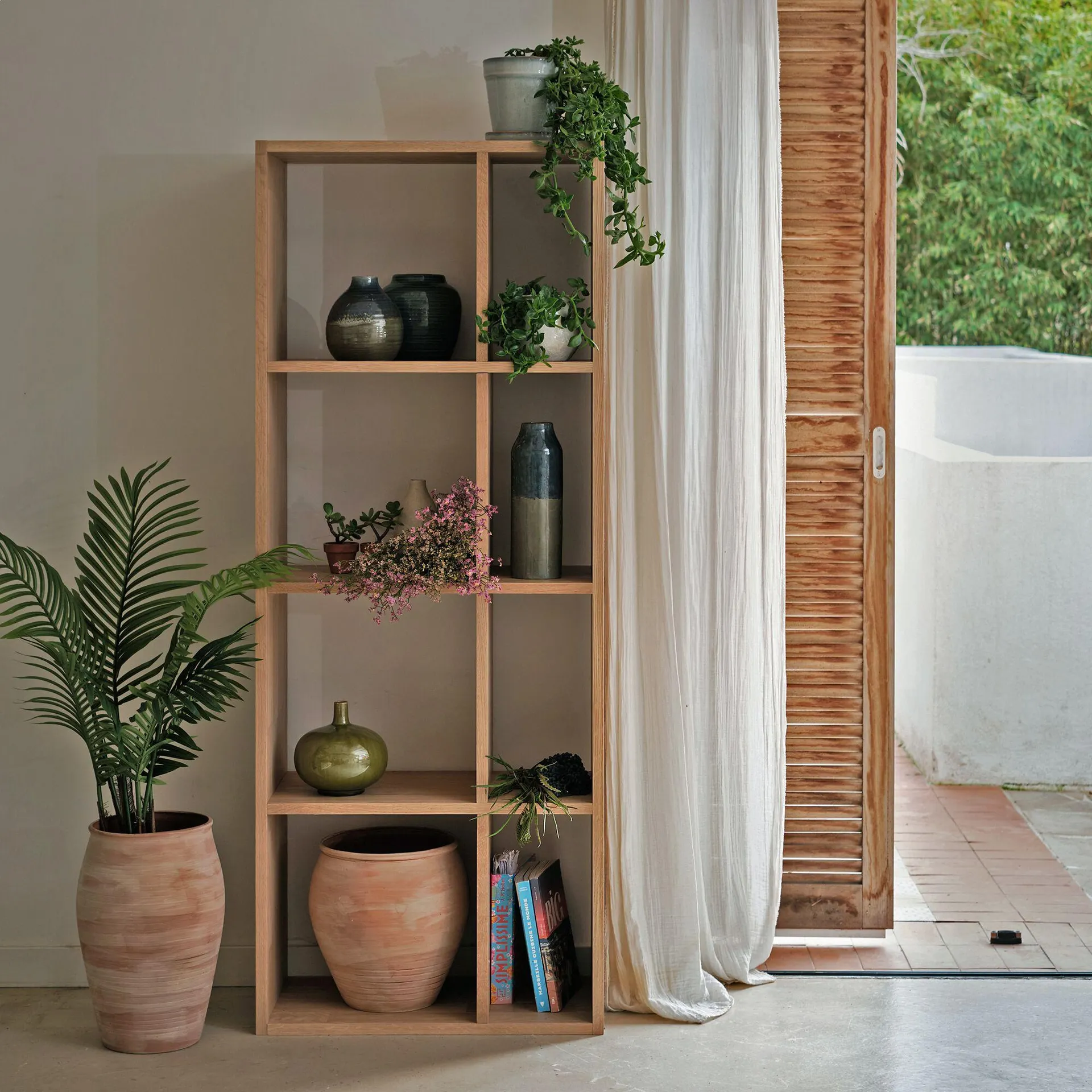 Étagère 8 cases en chêne lamellé - bois clair