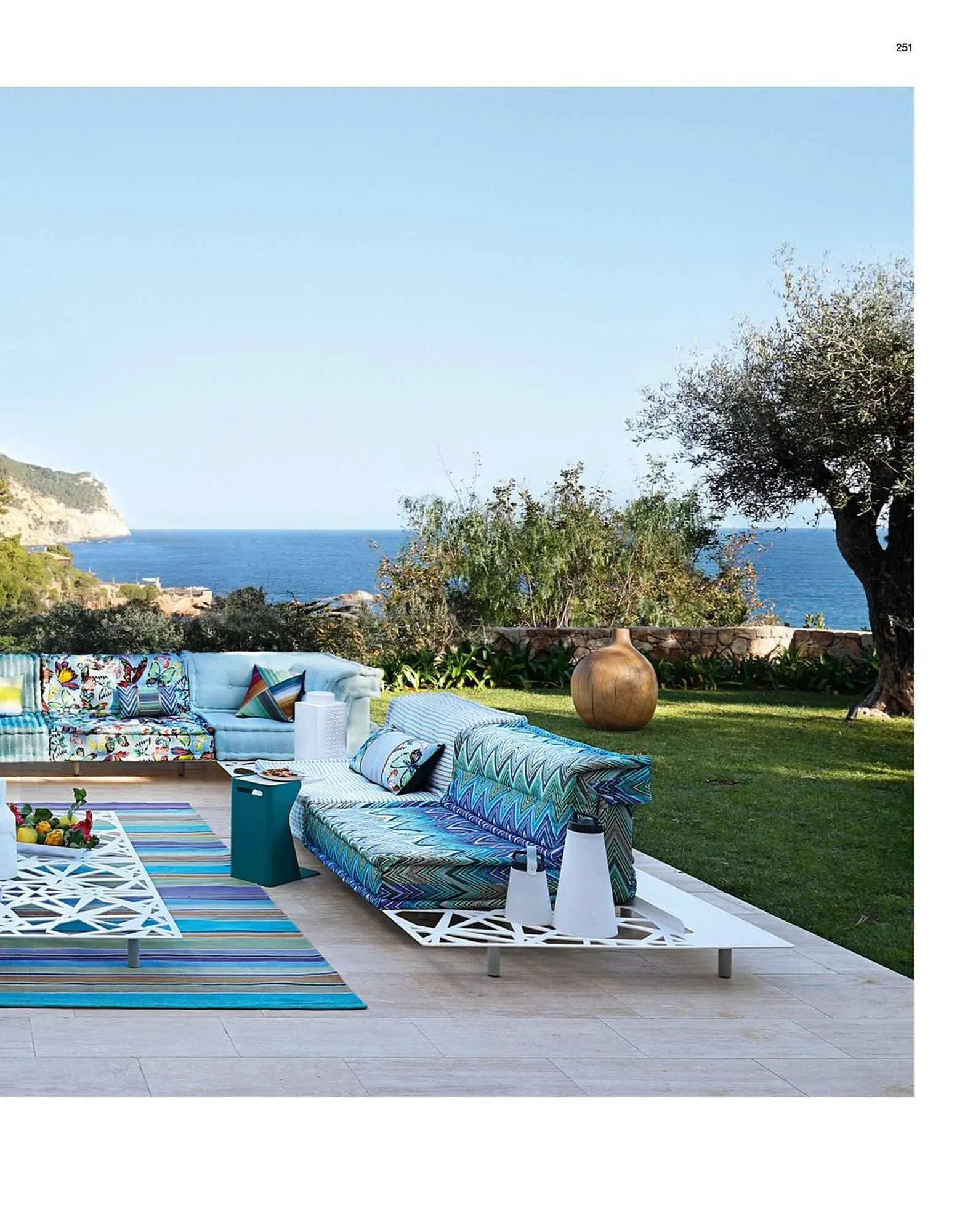 Catalogue Roche Bobois du 13 janvier au 31 décembre 2026 - Catalogue page 253