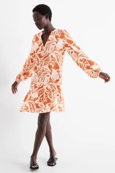 V-neck dress - patterned