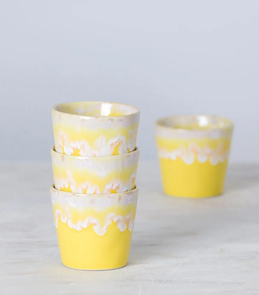 Tasse expresso en grès jaune