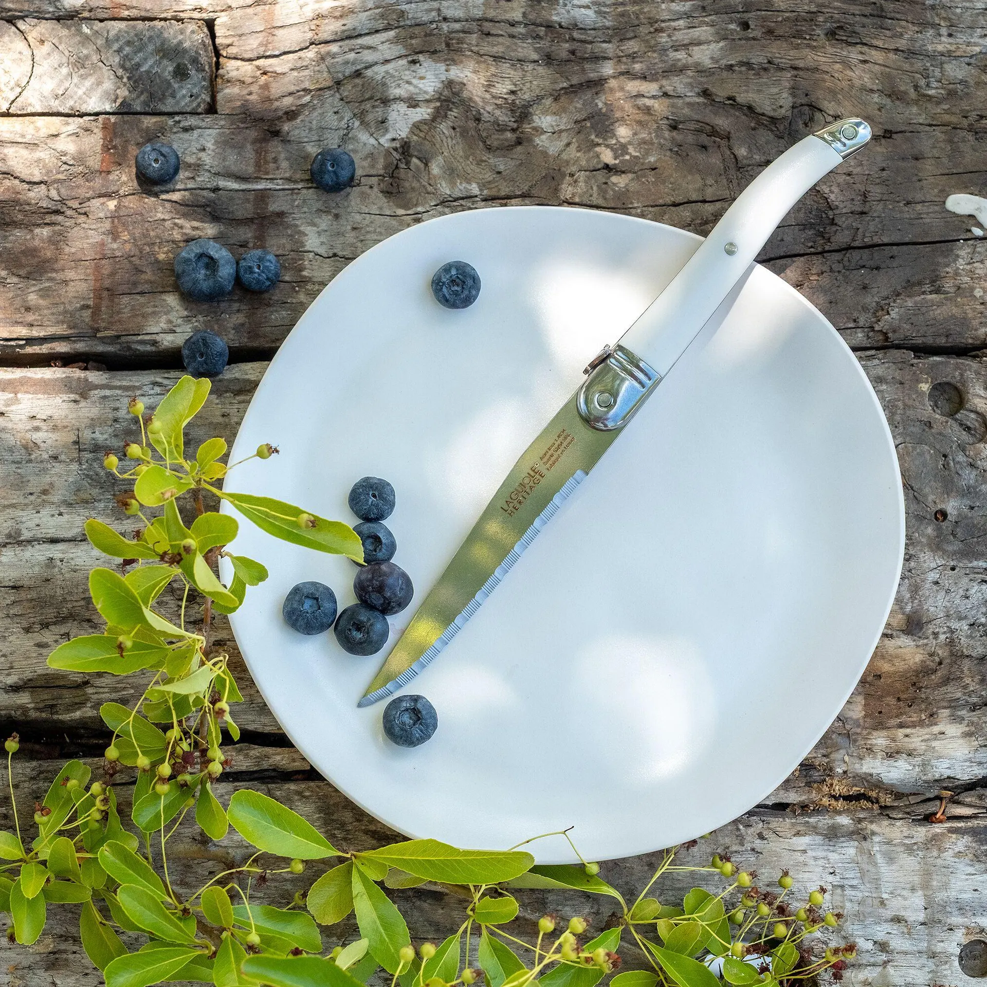 Assiette à dessert ondulée en faïence D20cm - blanc ventoux