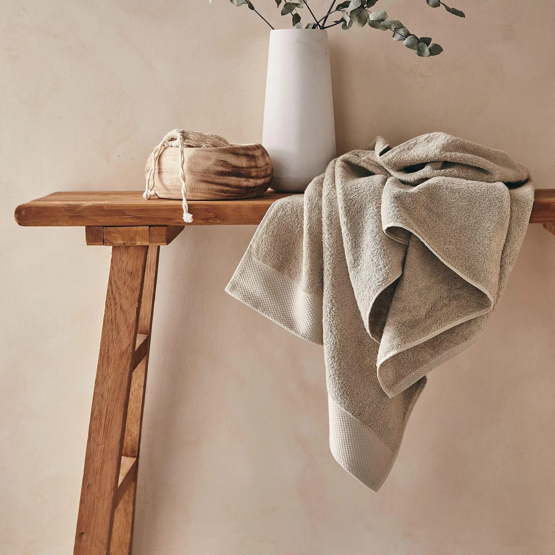 Drap de douche en coton peigné - beige alpilles 70x140cm