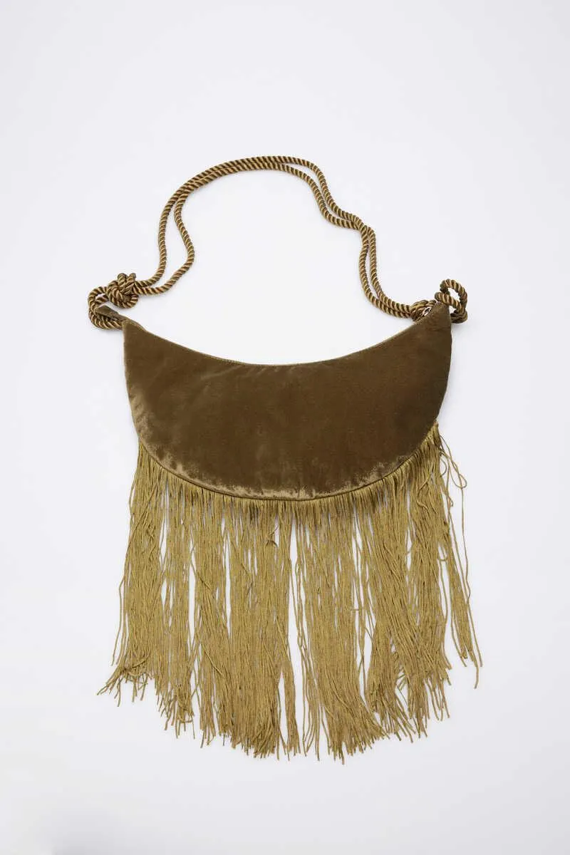 Bolso terciopelo bandolera flecos
