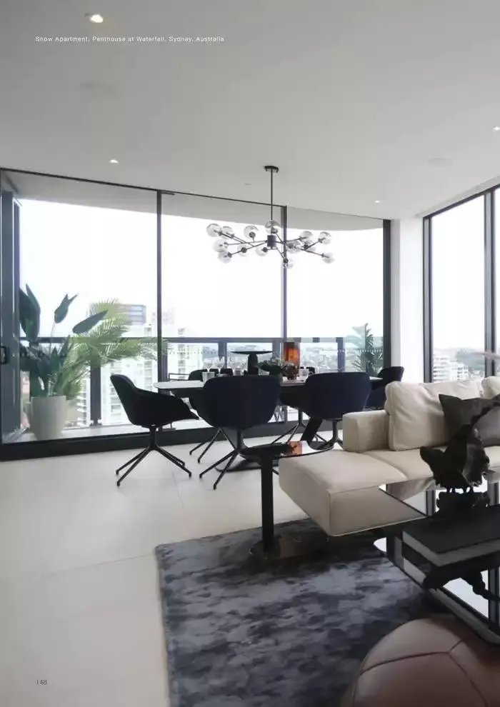 C O N T R A C T L O O K B O O K du 7 janvier au 31 décembre 2025 - Catalogue page 148