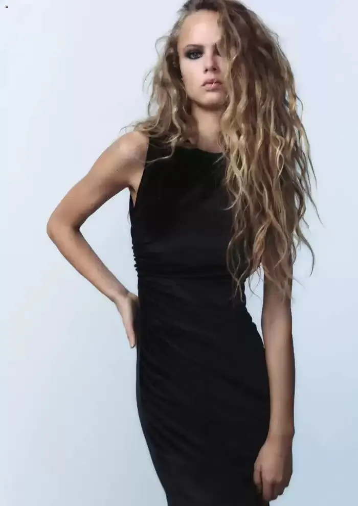 Women's New In Clothes from December 2 to December 31 2024 - flyer page 15