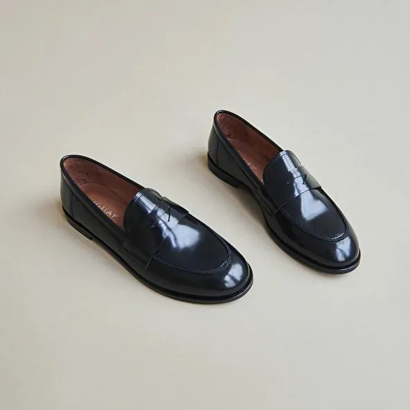 Mocassins à bouts ronds en cuir glacé noir