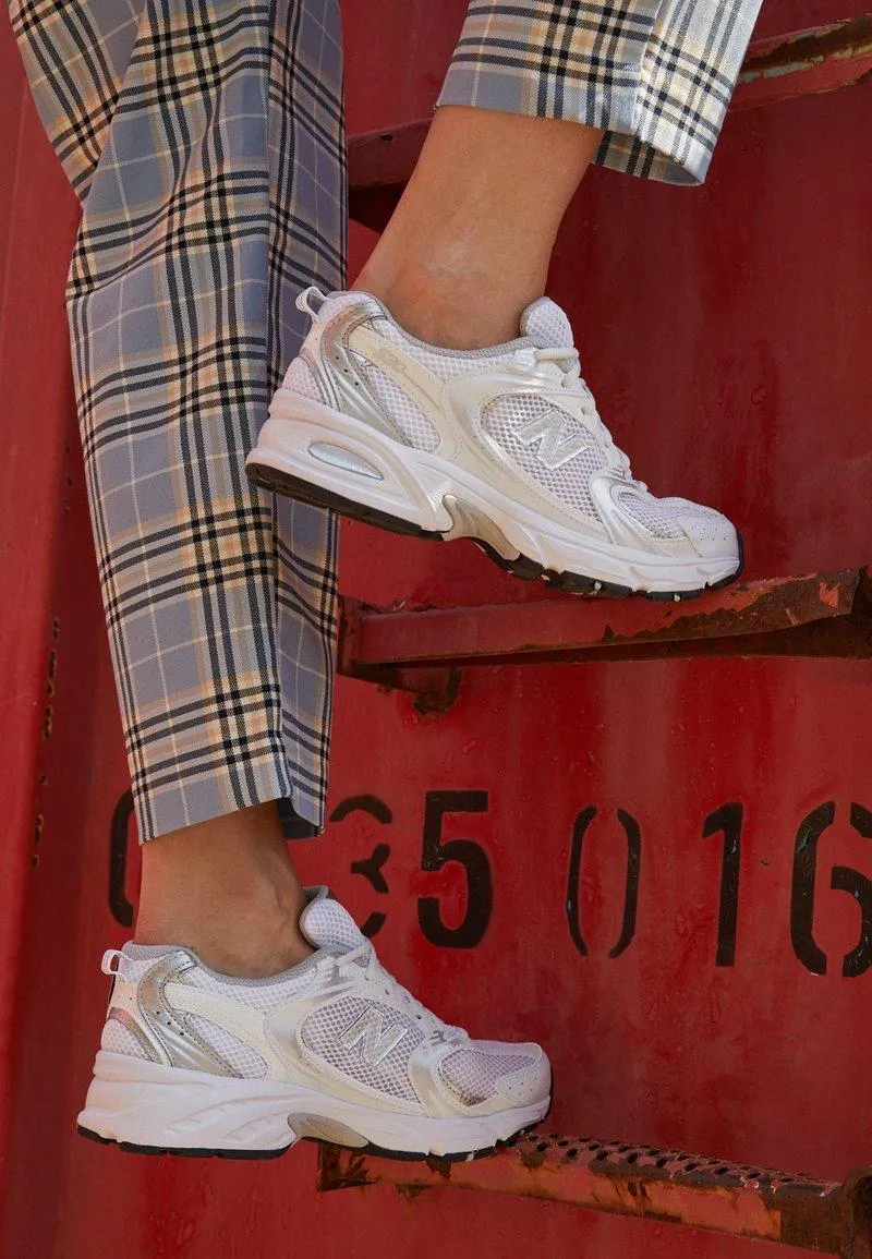 MR530 UNISEX - Zapatillas - white silver