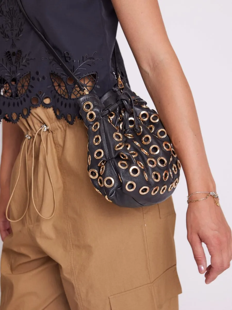 OHBOWLSTUDS | Sac seau en cuir avec studs