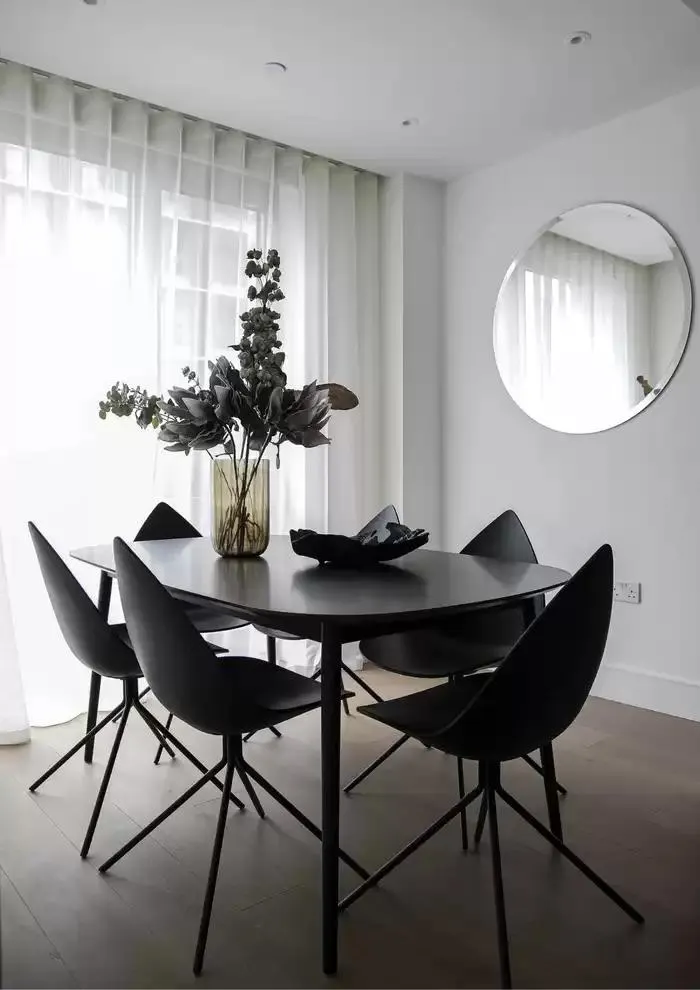 C O N T R A C T L O O K B O O K du 7 janvier au 31 décembre 2025 - Catalogue page 88