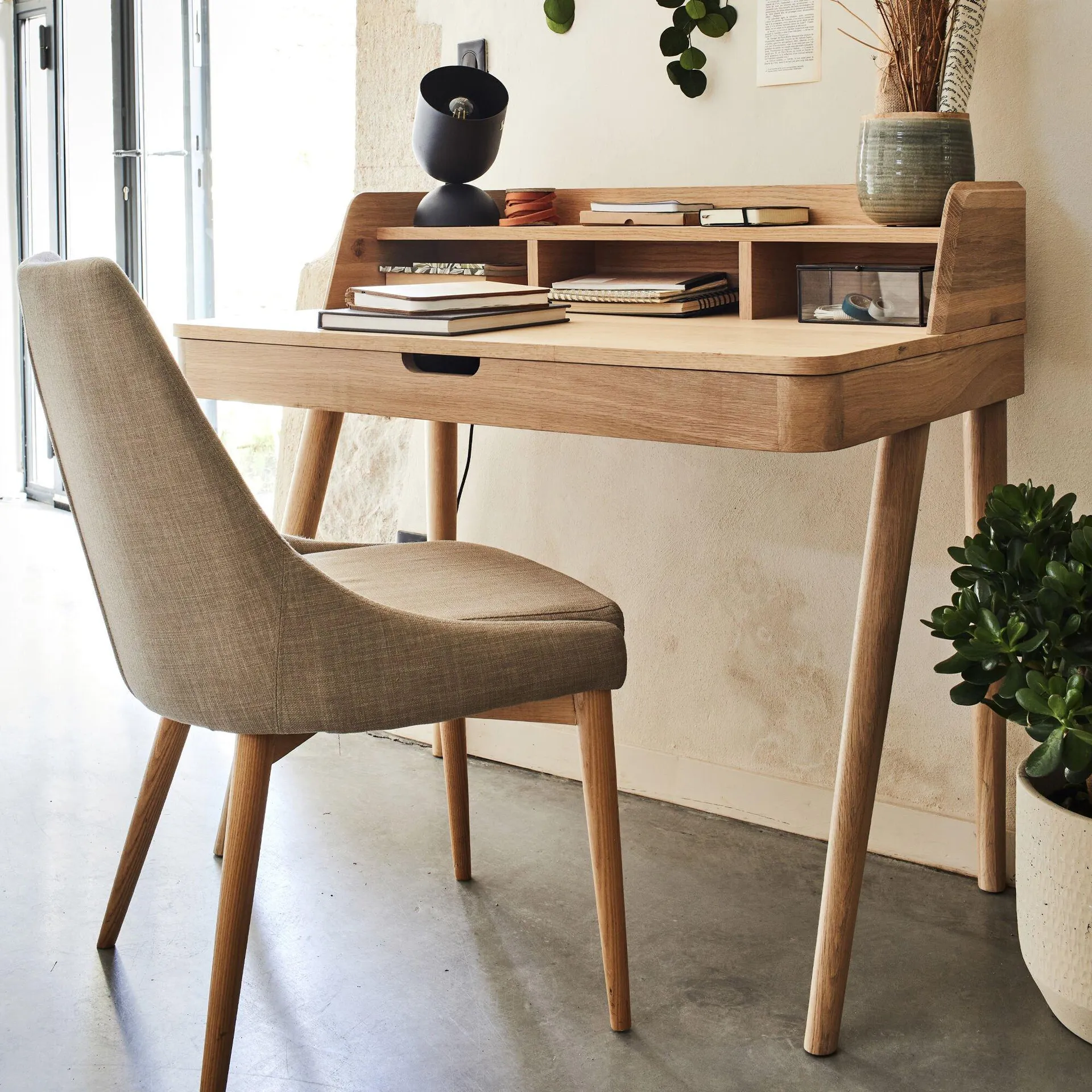 Bureau en chêne avec plateau relevable - bois clair