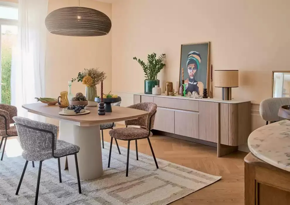 Collection Tables & chaises du 14 janvier au 31 décembre 2025 - Catalogue page 8