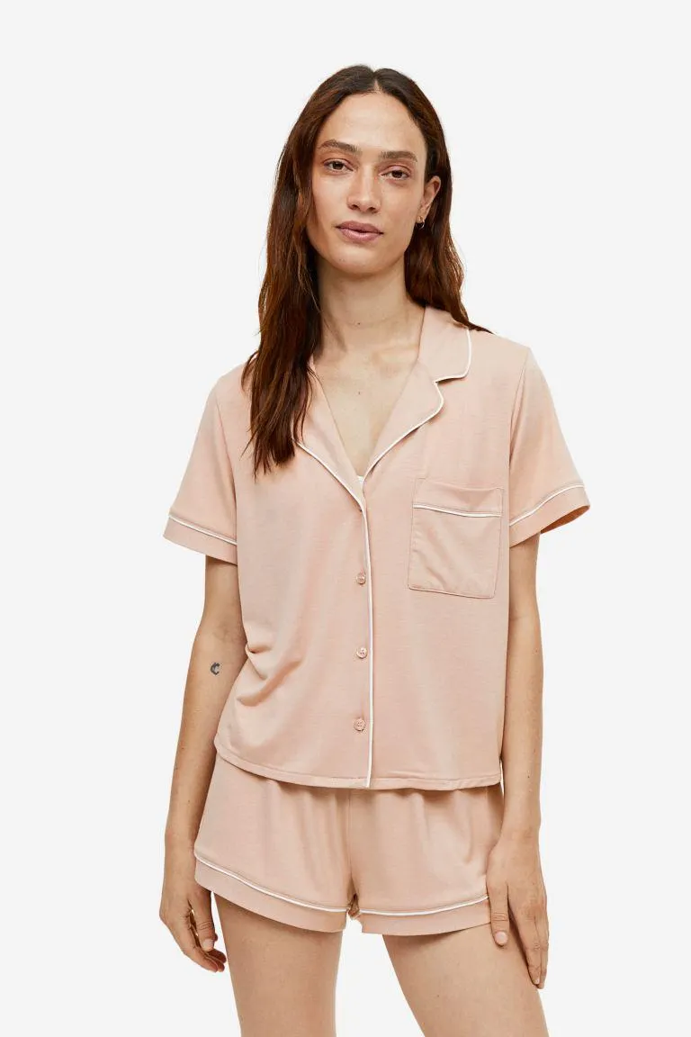 Chemise et short de pyjama