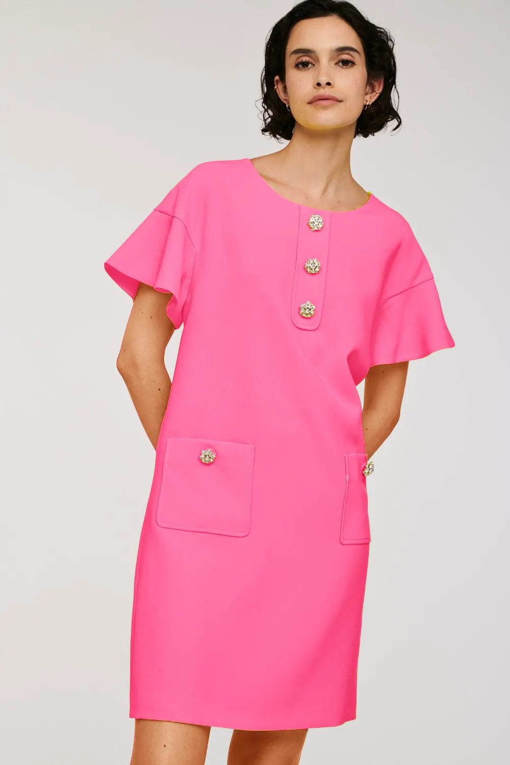 Robe cocktail à boutons bijoux