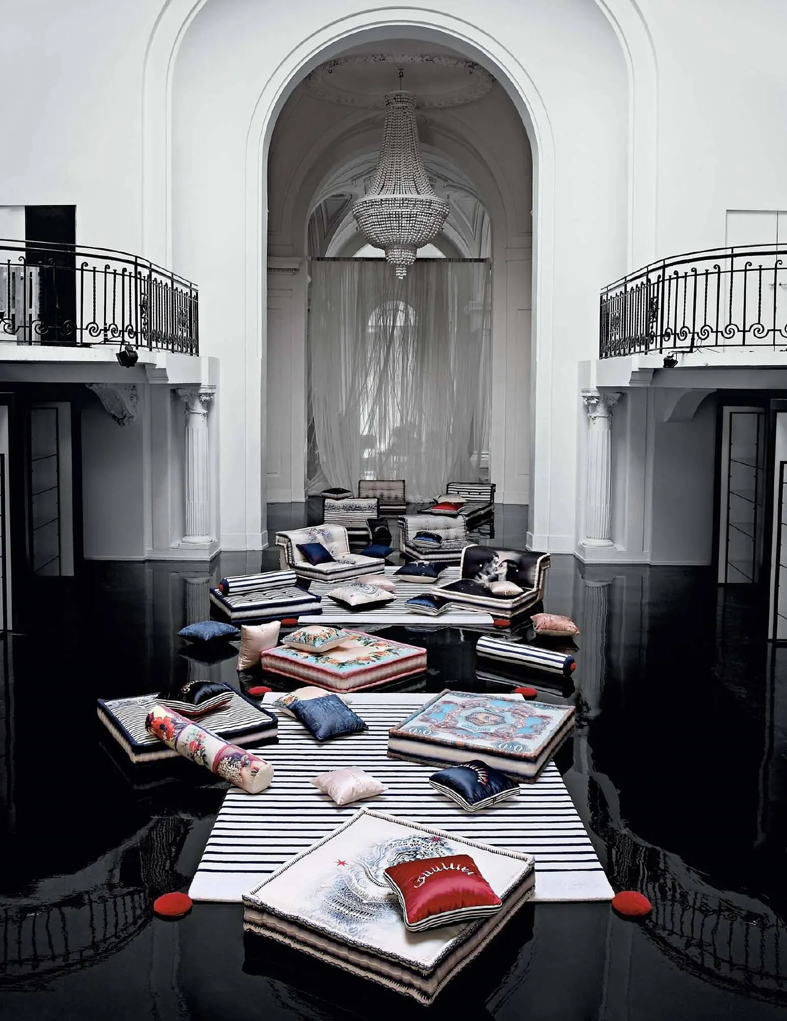 catalogue Roche Bobois du 2 septembre au 1 janvier 2026 - Catalogue page 17