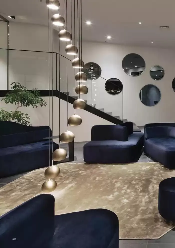 C O N T R A C T L O O K B O O K du 7 janvier au 31 décembre 2025 - Catalogue page 412