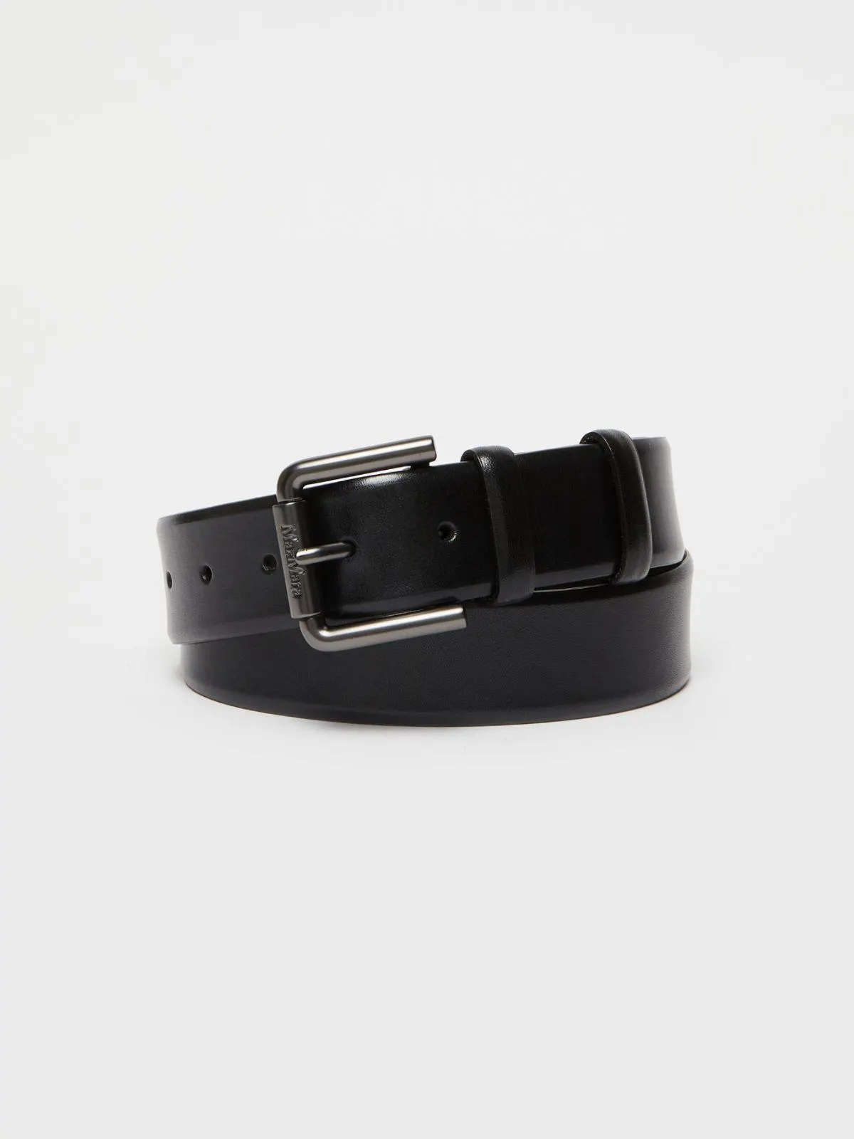 Buffed leather belt