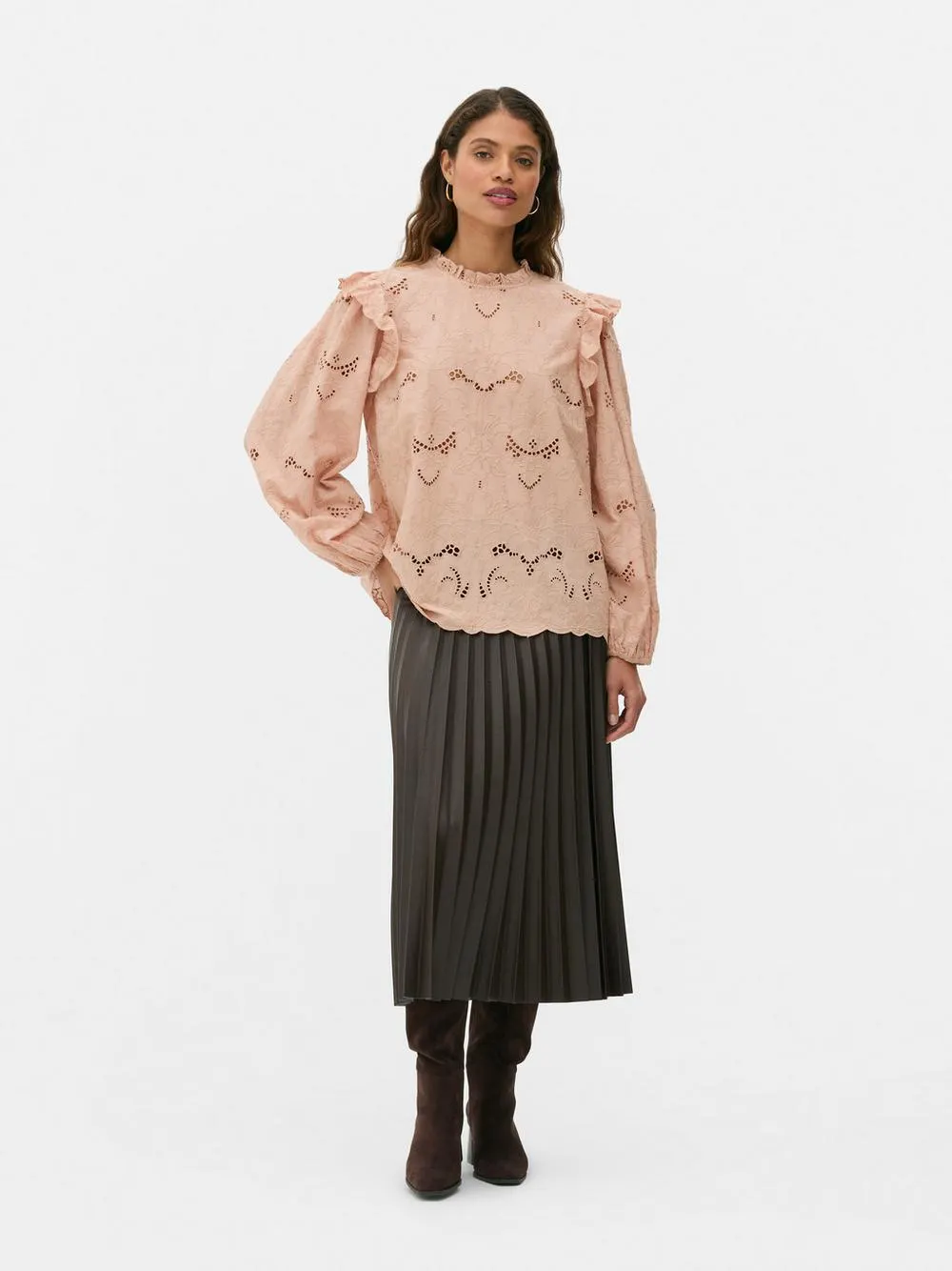 Blusa recortada manga comprida