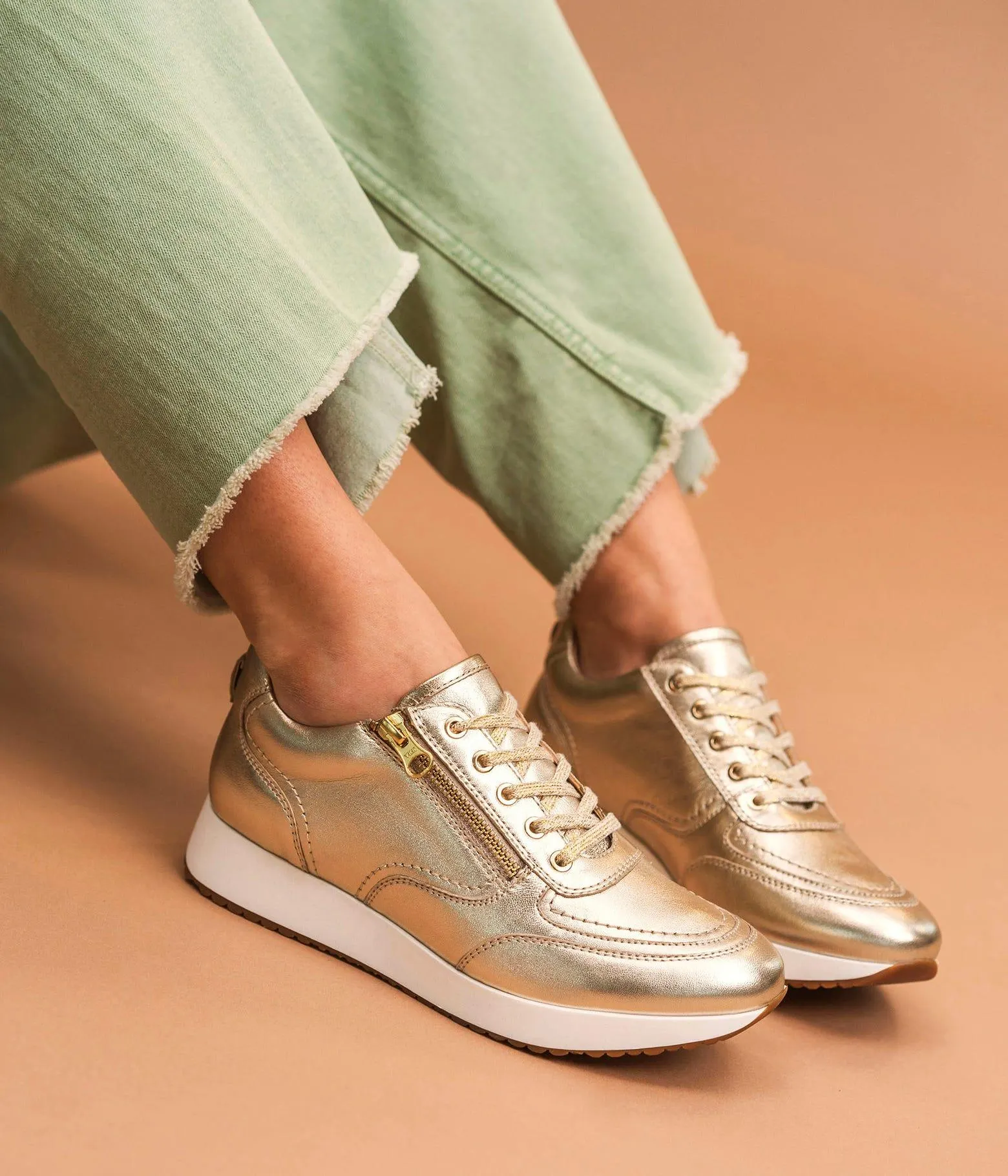 BASKET LORETE PLATINE