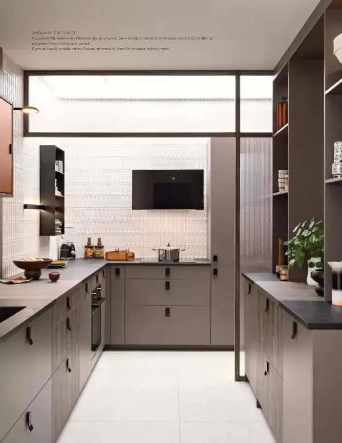 Cuisines & aménagements sur-mesure du 6 mars au 31 décembre 2025 - Catalogue page 44