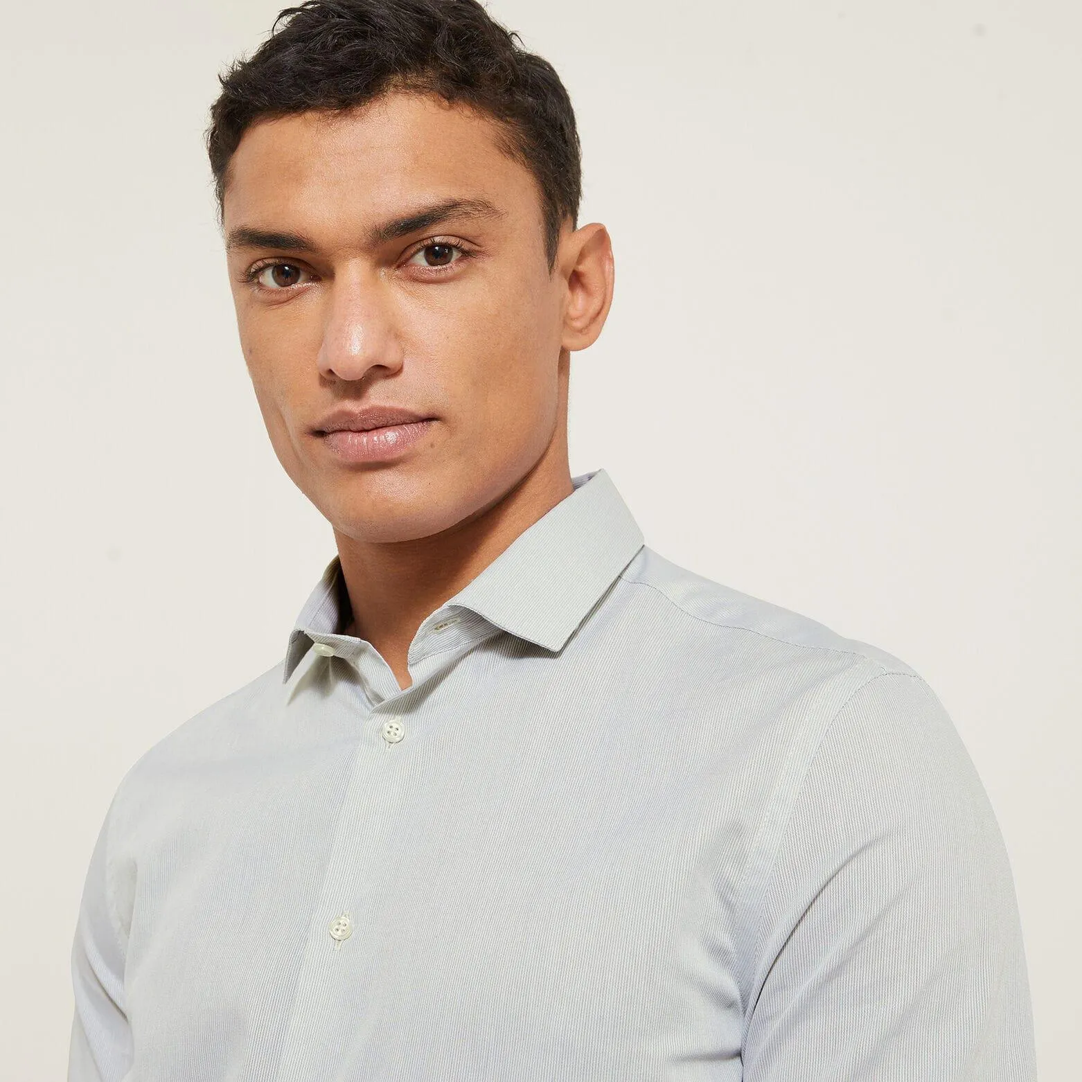 Chemise slim unie coton matière italienne - Gris clair