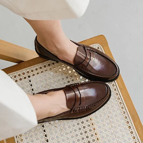 Mocassins à bouts ronds en cuir glacé marron