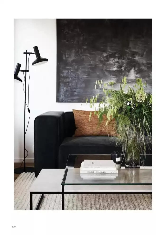 C O N T R A C T L O O K B O O K du 7 janvier au 31 décembre 2025 - Catalogue page 170