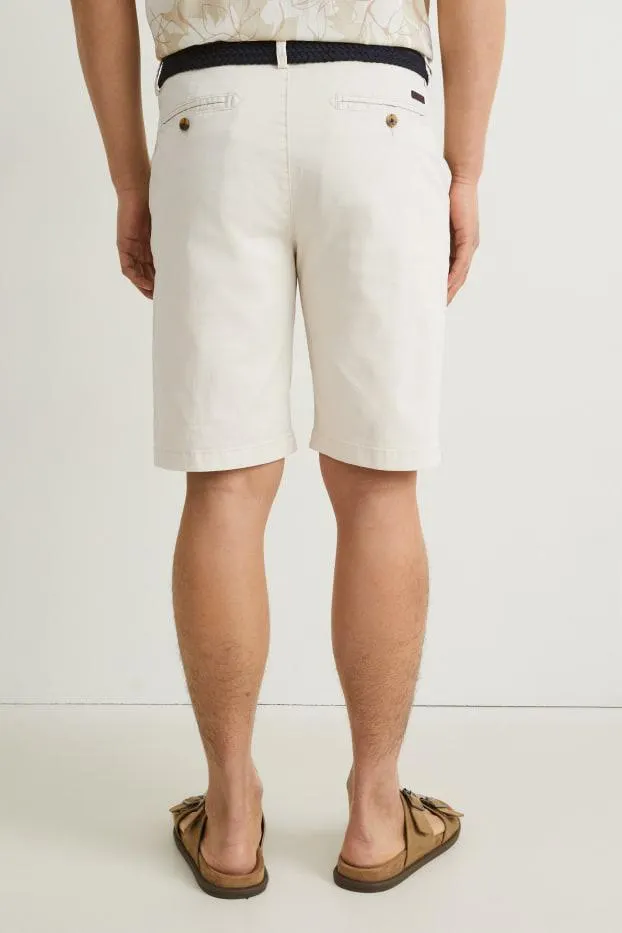 Shorts with belt