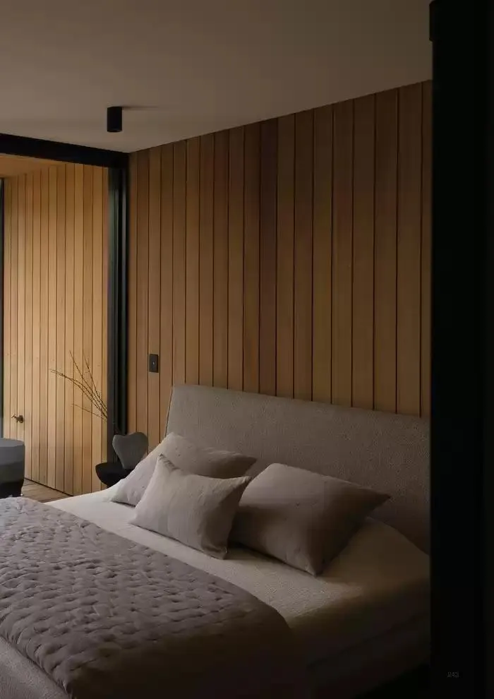 C O N T R A C T L O O K B O O K du 7 janvier au 31 décembre 2025 - Catalogue page 243