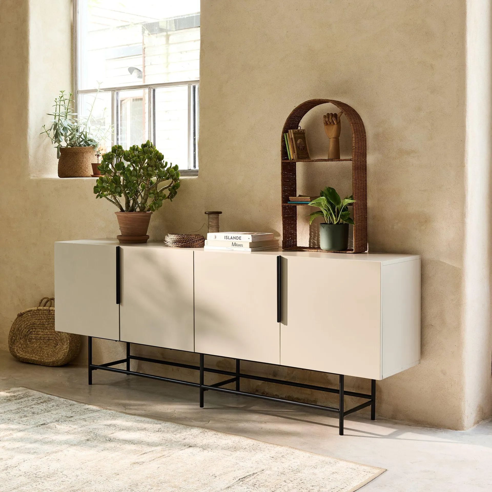 Buffet bas 4 portes en bois - beige