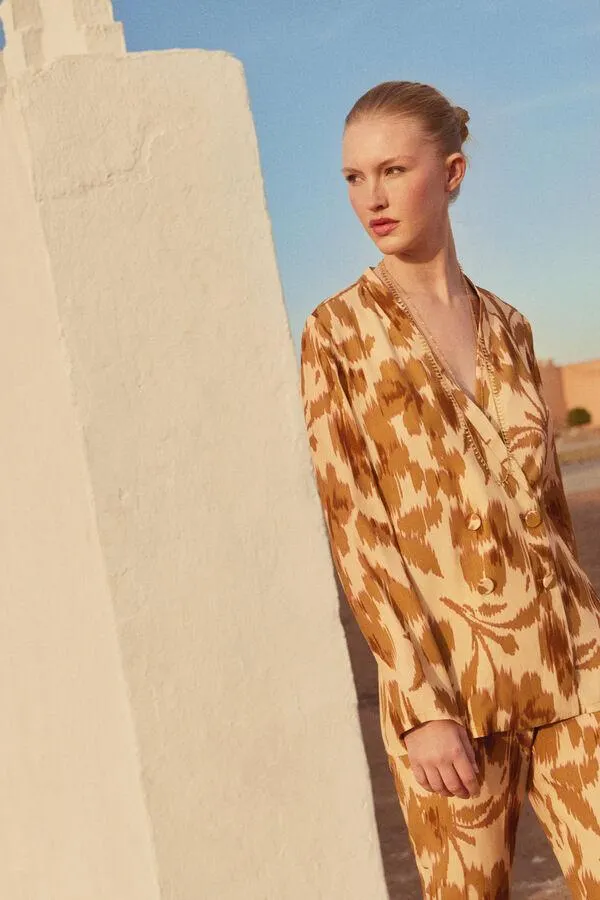 Camila. Chaqueta cruzada estampada