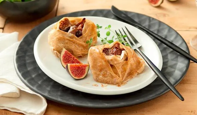 2 croustillants chèvre, miel, figue