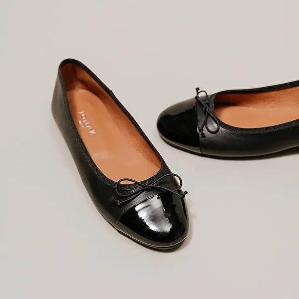 Ballerines à bouts ronds et noeuds en vernis cuir noir
