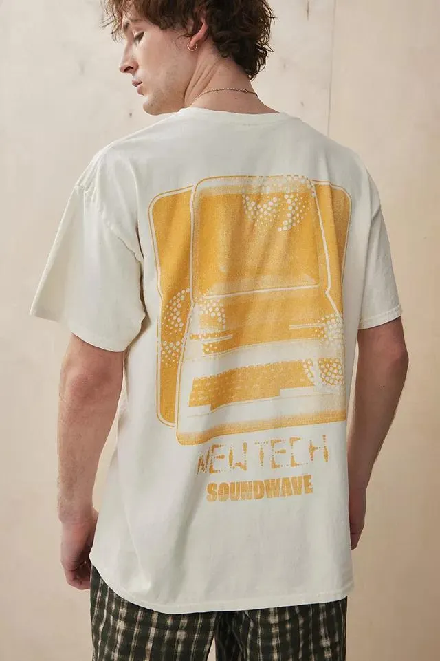 UO - T-shirt New Tech Soundwave écru