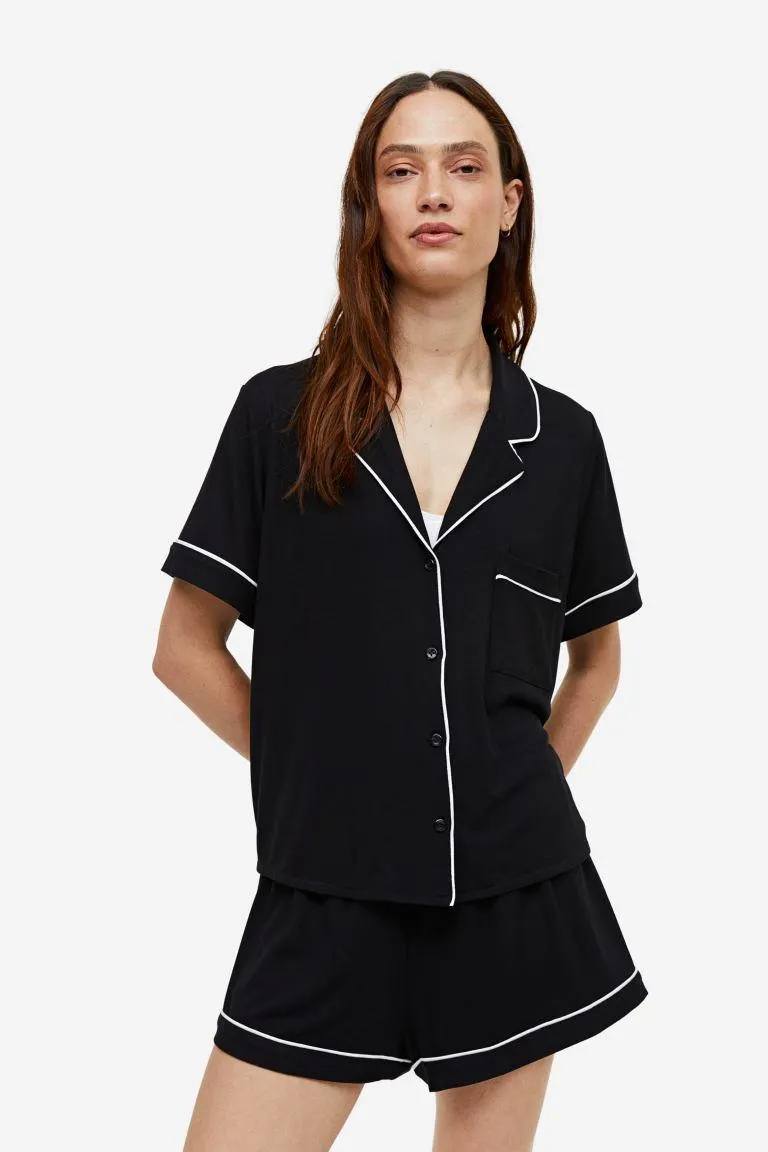 Chemise et short de pyjama