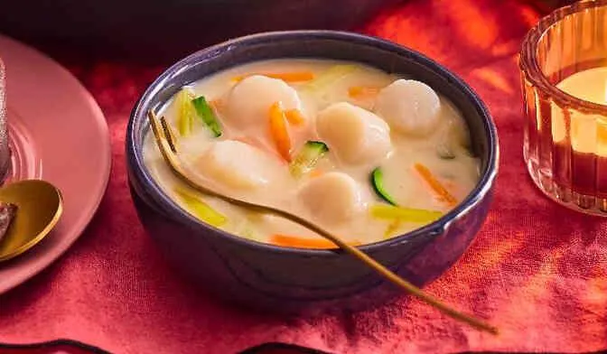 2 cassolettes aux Saint-Jacques*, sauce Chardonnay