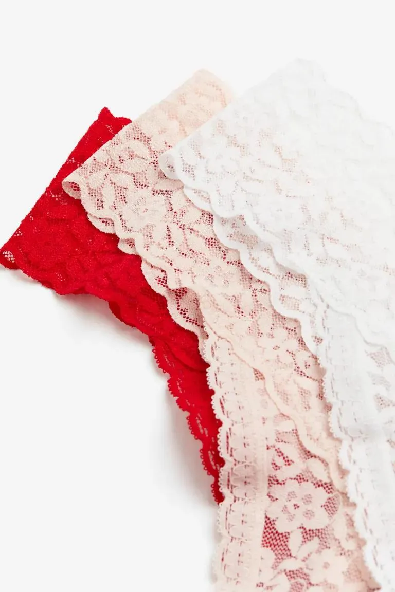 Lot de 10 culottes Thong en dentelle