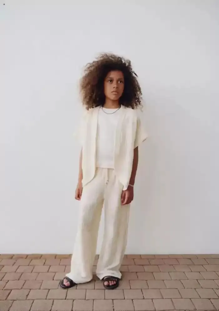 Girls' New in Clothes du 2 mai au 31 mai 2025 - Catalogue page 14