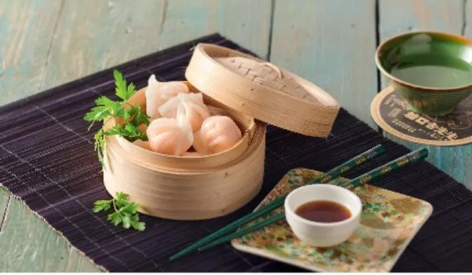 8 hacao, bouchées aux crevettes avec sauce soja