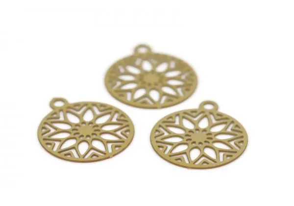 6 Breloques Rondes Style mandala en Laiton Brut - Diamètre : 12 mm - Couleur Doré