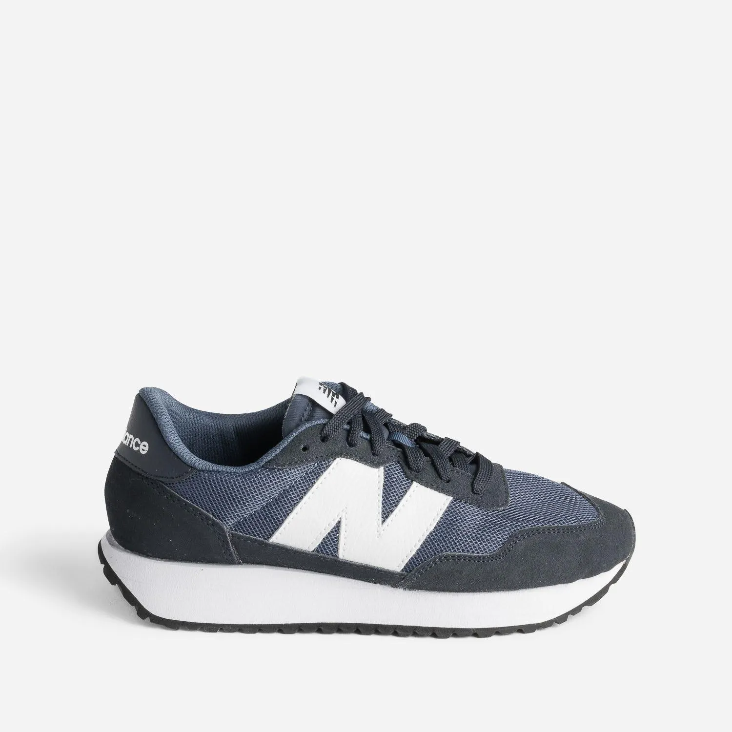 Tennis NEW BALANCE marine et blanche