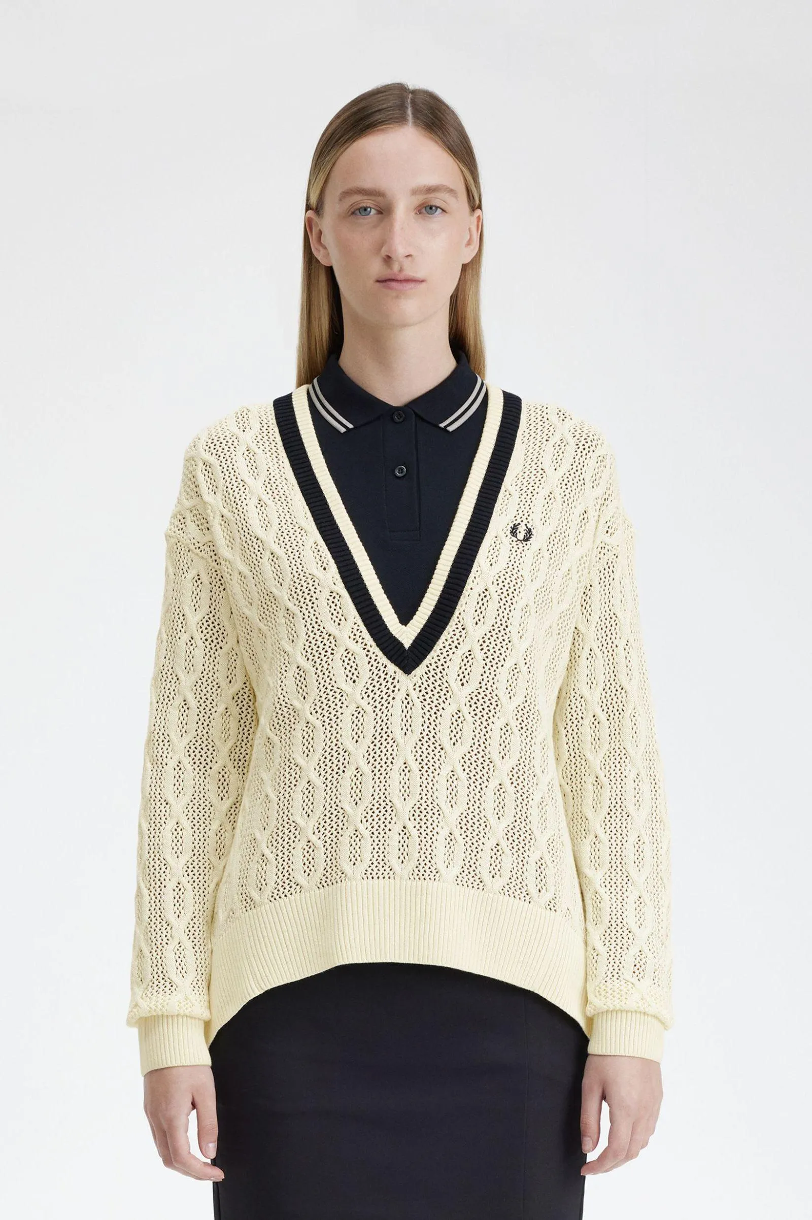 Pull en maille ouverte à col en V