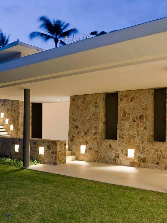 Extériéurs du 14 mars au 20 janvier 2026 - Catalogue page 220