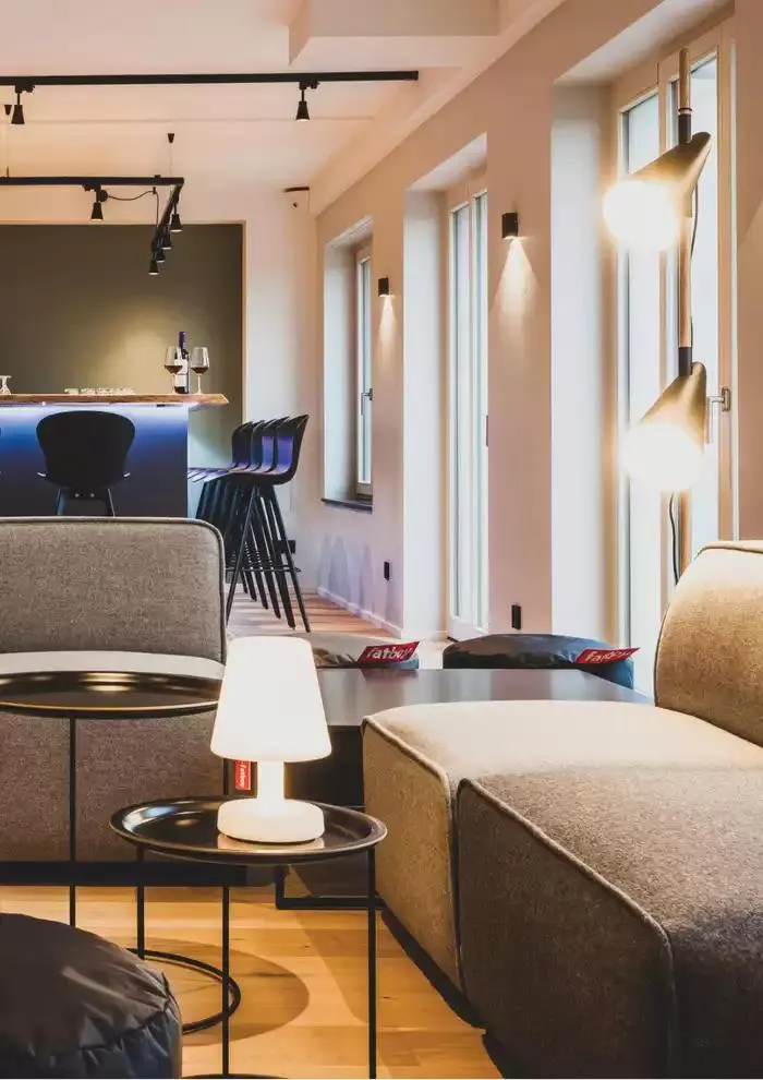 C O N T R A C T L O O K B O O K du 7 janvier au 31 décembre 2025 - Catalogue page 199