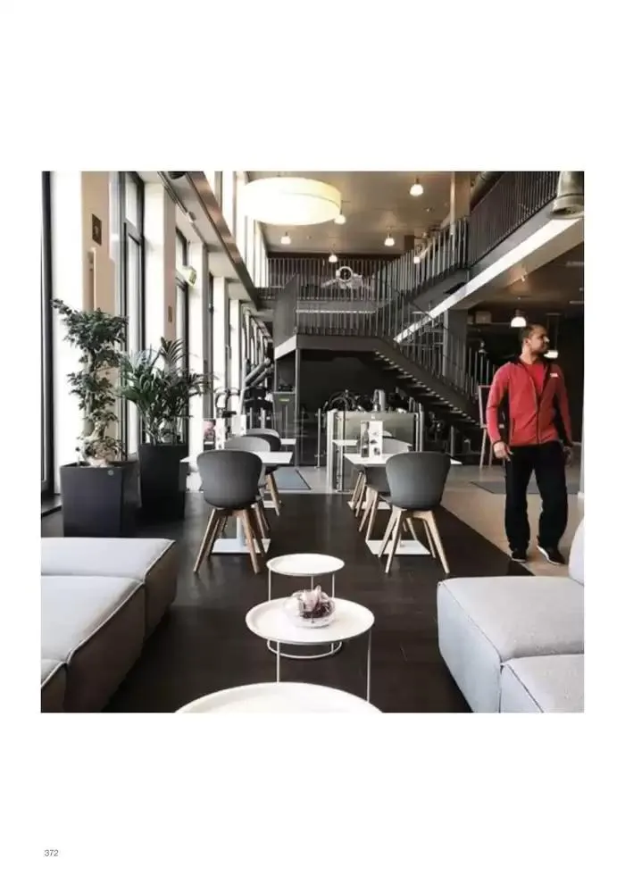 C O N T R A C T L O O K B O O K du 7 janvier au 31 décembre 2025 - Catalogue page 372