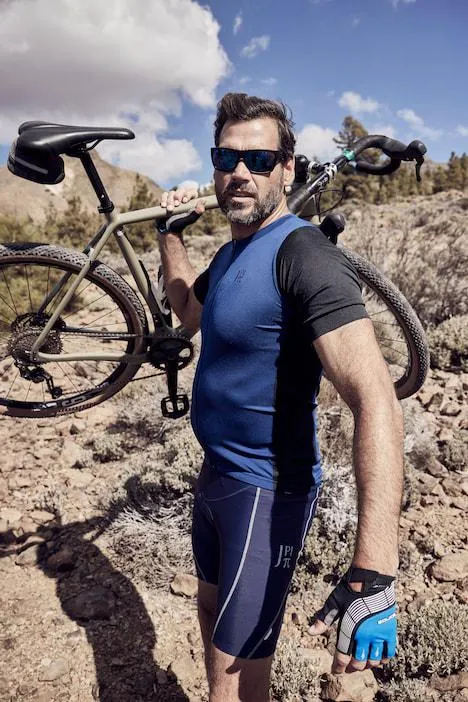 Cuissard de cyclisme JAY-PI Top Basic, coupe courte et près du corps - confortable peau de chamois avec insert en gel