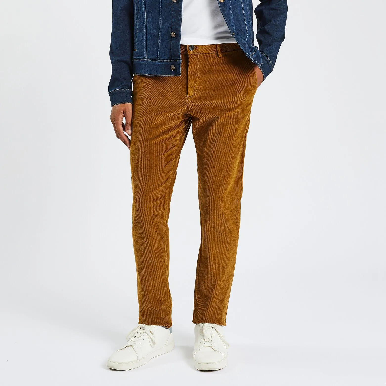 Pantalon chino en velours contient du coton recycl - Jaune foncé