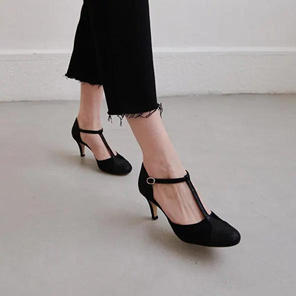 Salomés en velours noir