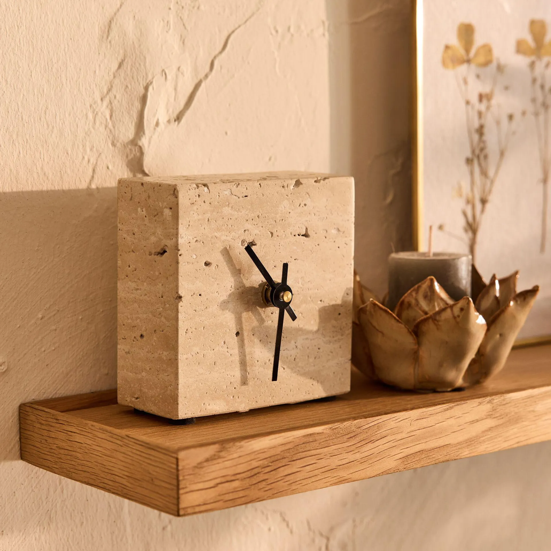 Horloge à poser en travertin L10xH10cm - naturel