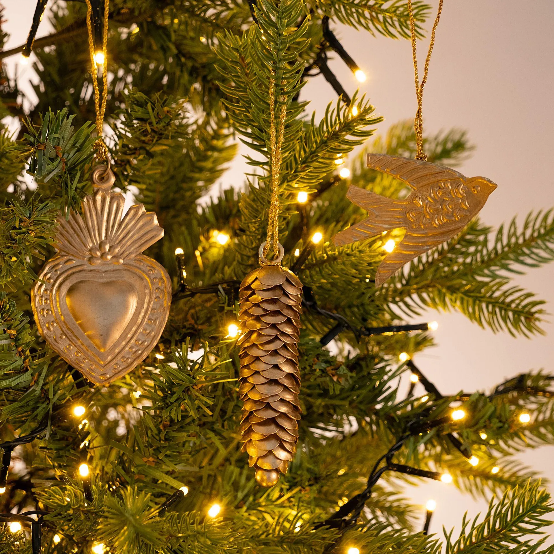 Lot de 3 suspensions de Noël en fer H9,50cm - doré